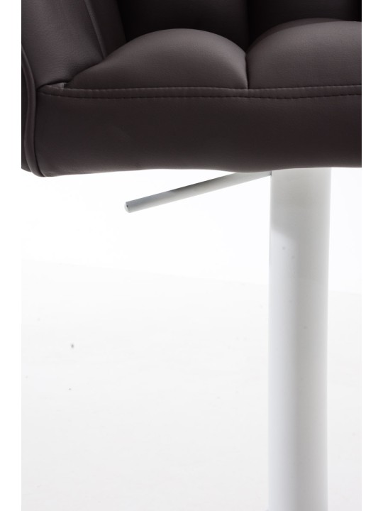 Baarijakkara Damaso W, ruskea