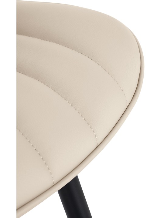 2 tuolin setti Largo keinonahkaa, kermanvärinen