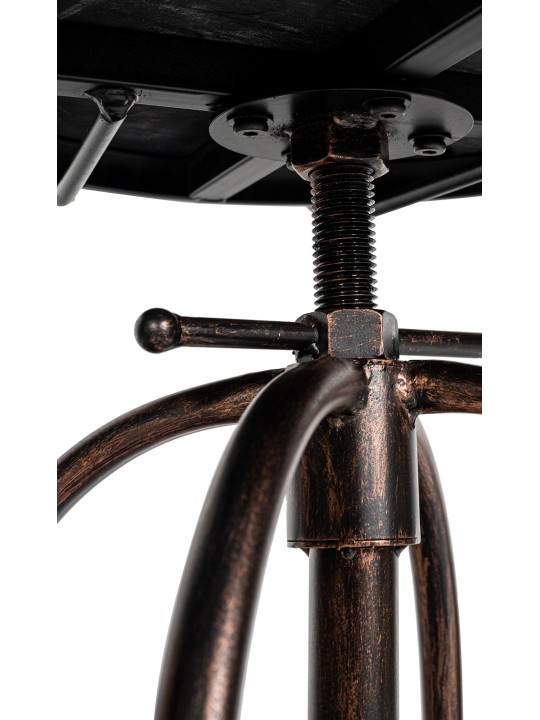 Baarijakkara Pino, puuta, pronssi